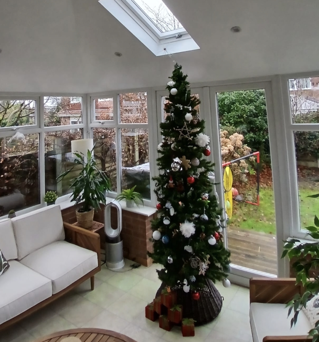 Festive Garden Room Ideas: Hosting Christmas in Style